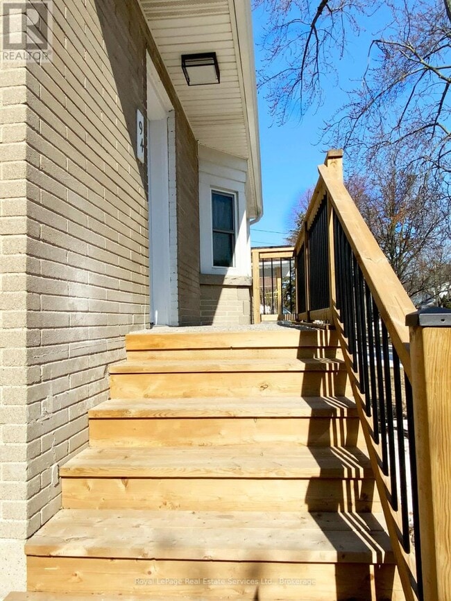 Photo - 94 W 32nd St