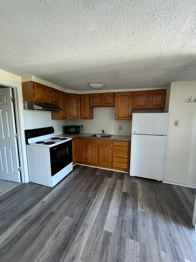 Building Photo - 103 E Overbrook Rd Unit 1 Rental