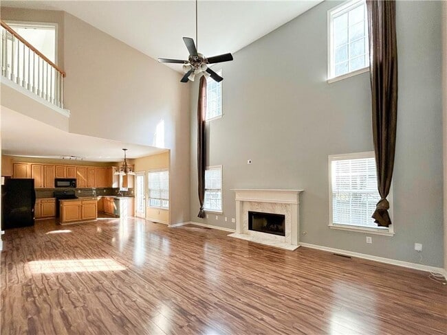 Photo - 3733 Roxtree Trace Dr NE