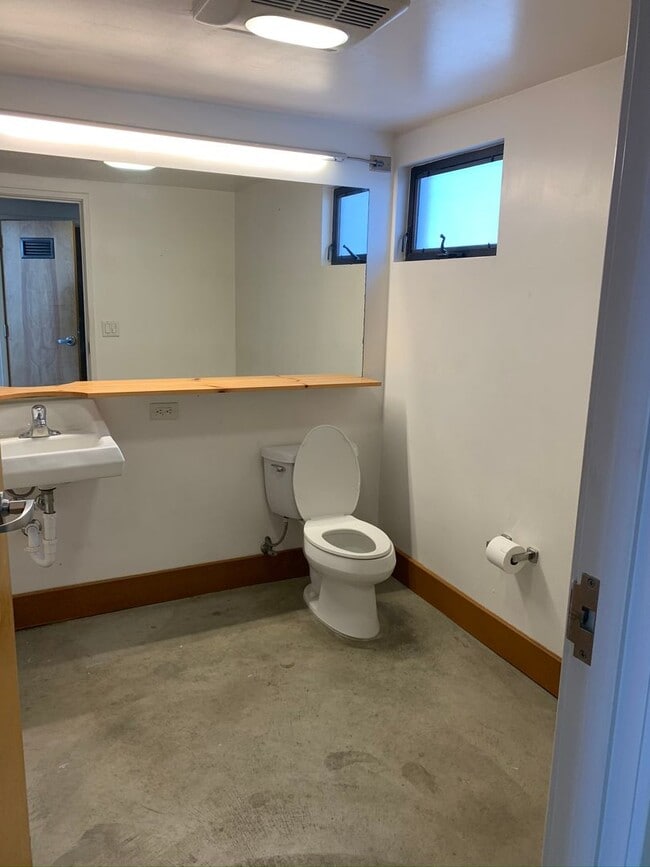 Photo - 515 W Main St Unit #306