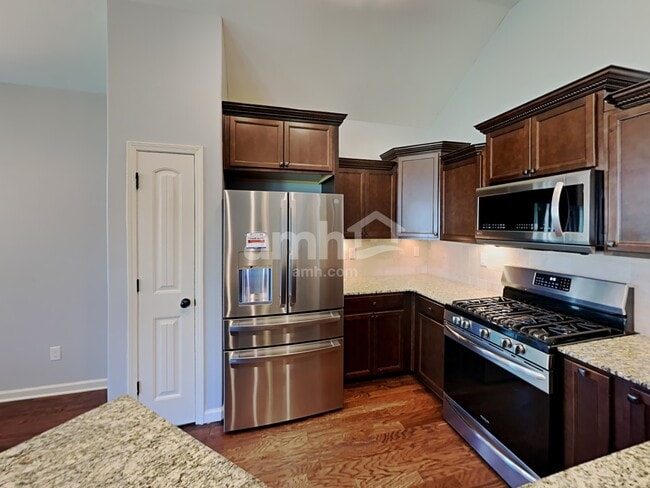 Photo - 45 Donna Lyn Dr