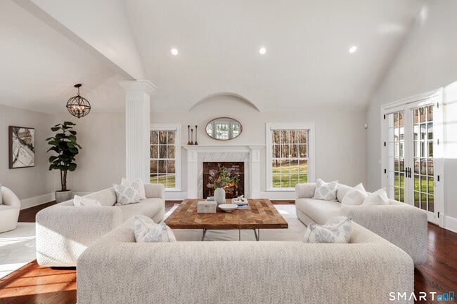 Photo - 1421 Oenoke Ridge