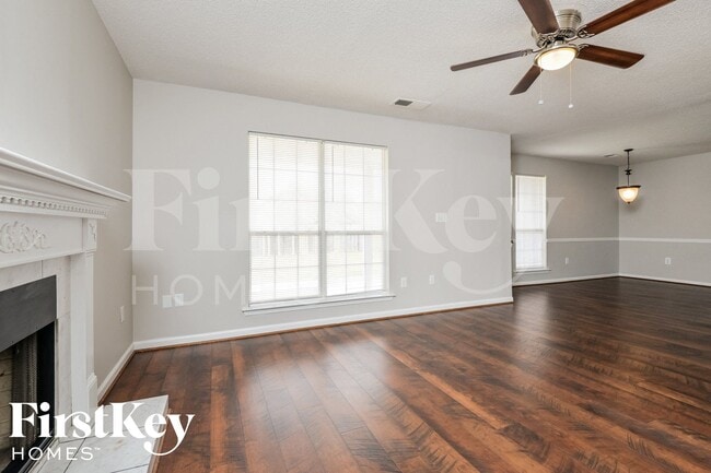 Photo - 1186 King Arthur Ct