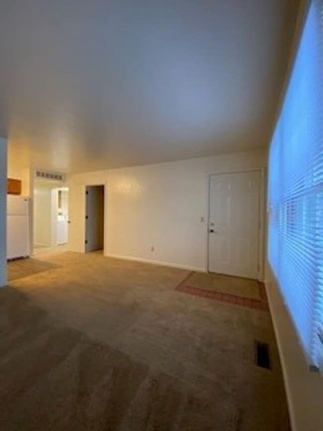 Photo - 124 S Silverwood Ln Unit Apt A