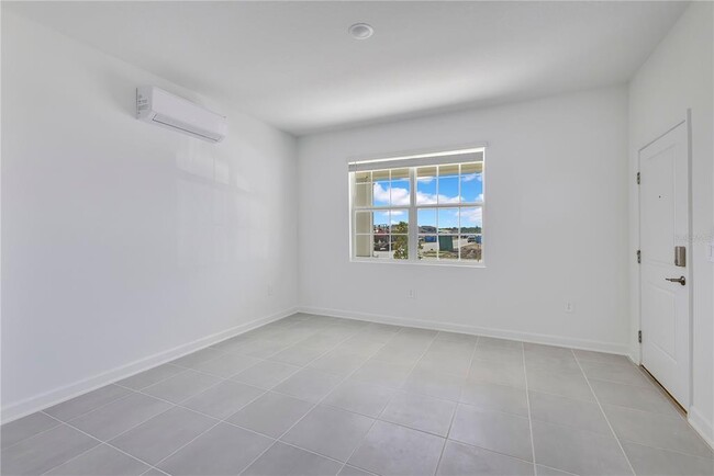 Photo - 3257 Addison Blvd