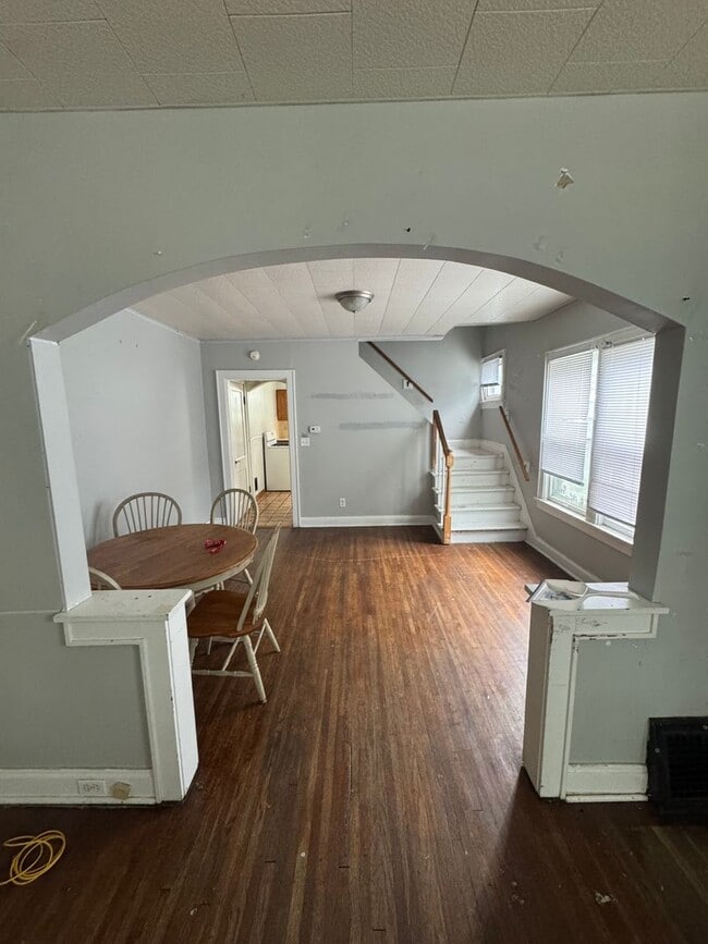 Photo - 928-930 Sheridan Ave. Unit 930 Sheridan Ave