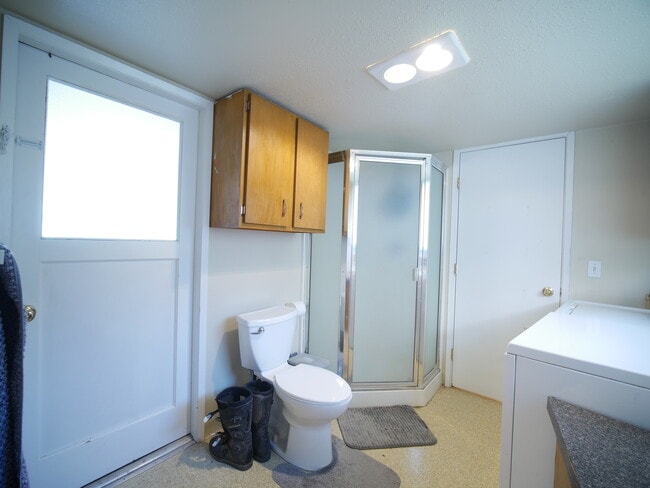 Photo - 1425 NW Kenny Dr