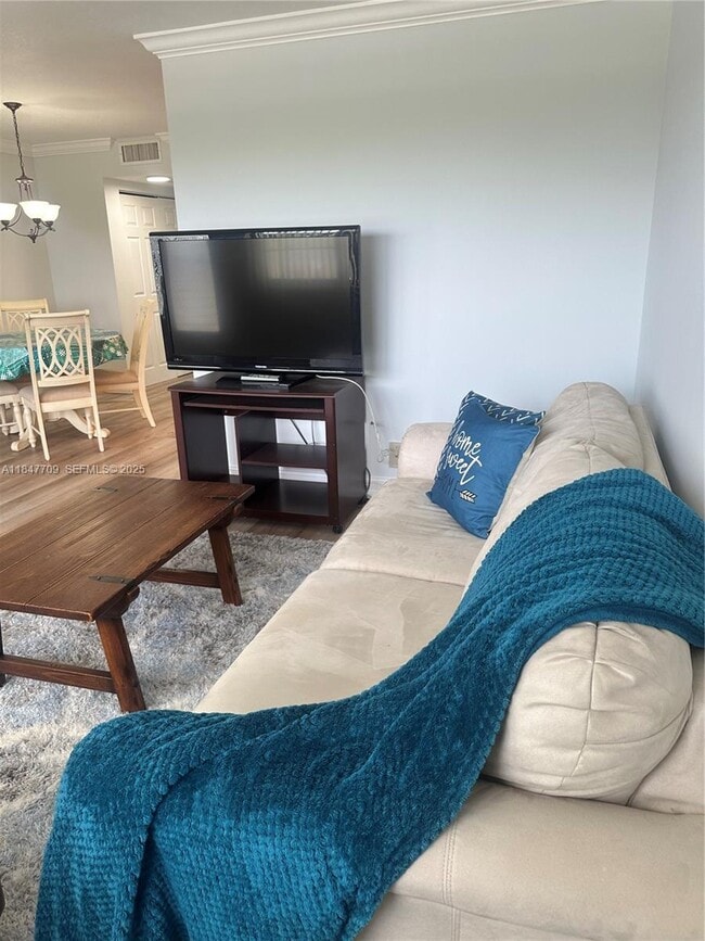 Photo - 4027 Swansea Crescent Unidad 4027