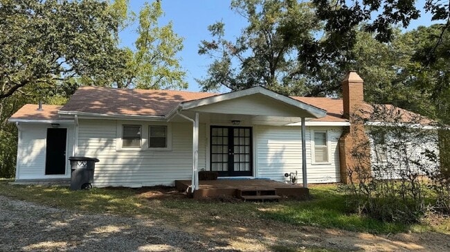 Building Photo - Charming 4-Bedroom Home For Rent in Gardendale