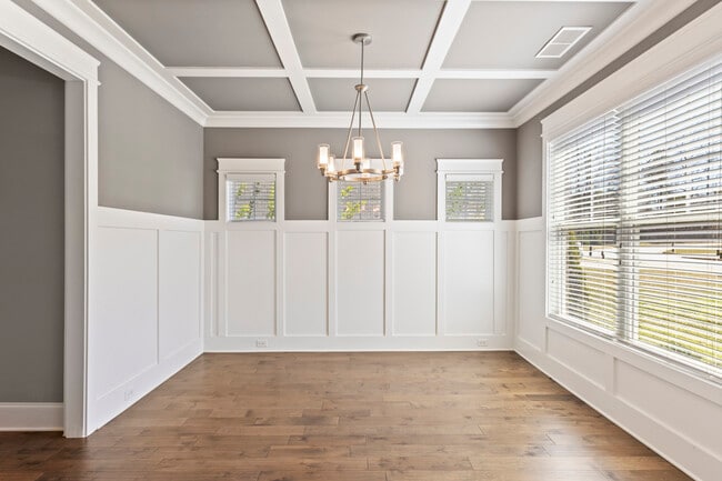 Photo - 1867 Moyle Ln