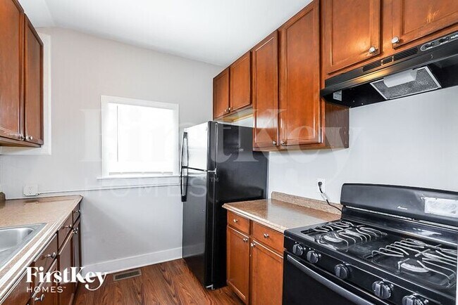 Photo - 130 Warren Ave