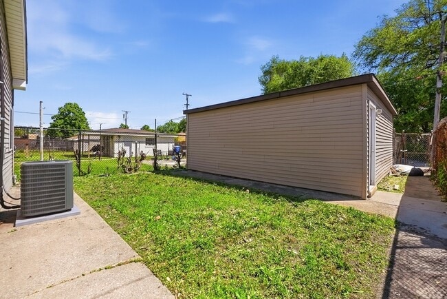Photo - 4447 S Leamington Ave
