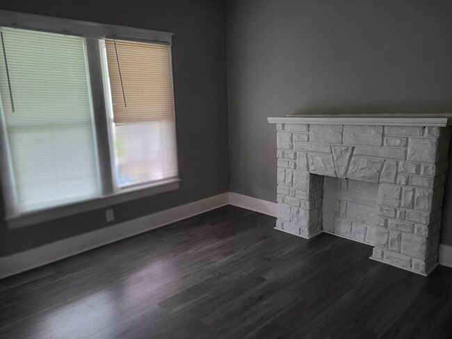 Photo - 2 bed 2 bath with bonus areas!