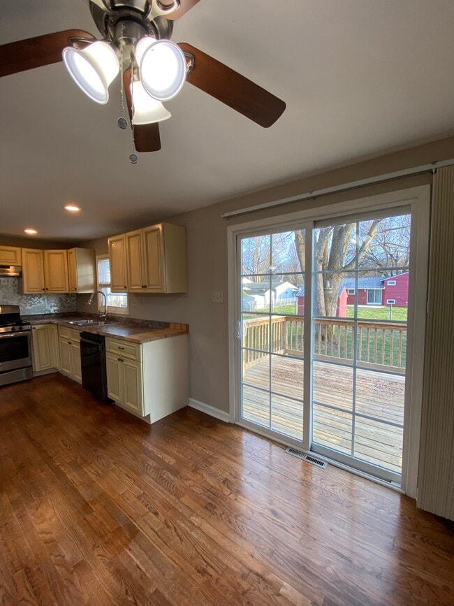 Photo - 112 Meadow River Dr
