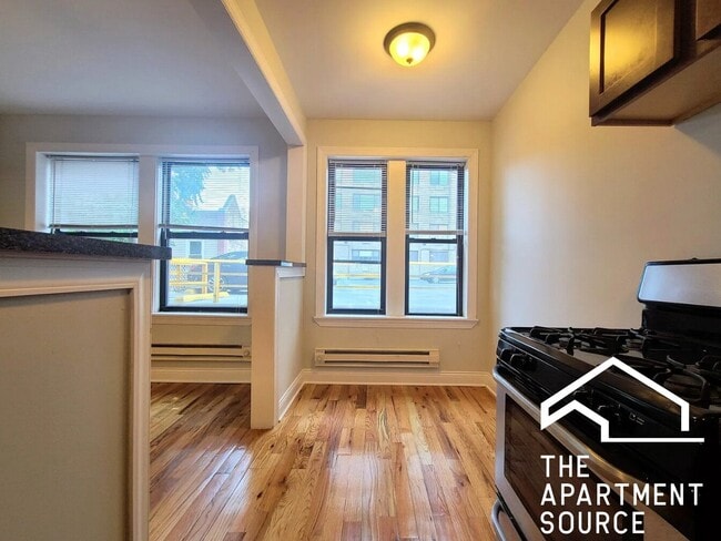 Photo - 511 W Melrose St Unit 108