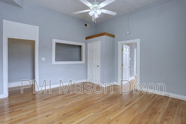 Photo - 632 S Broadway Unit 200