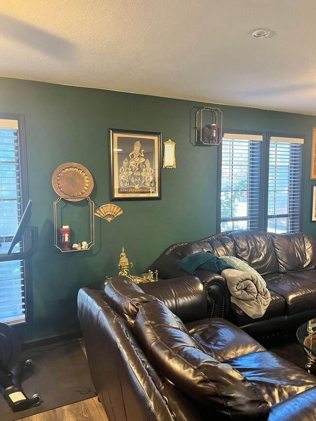 Photo - 610 Vernon St