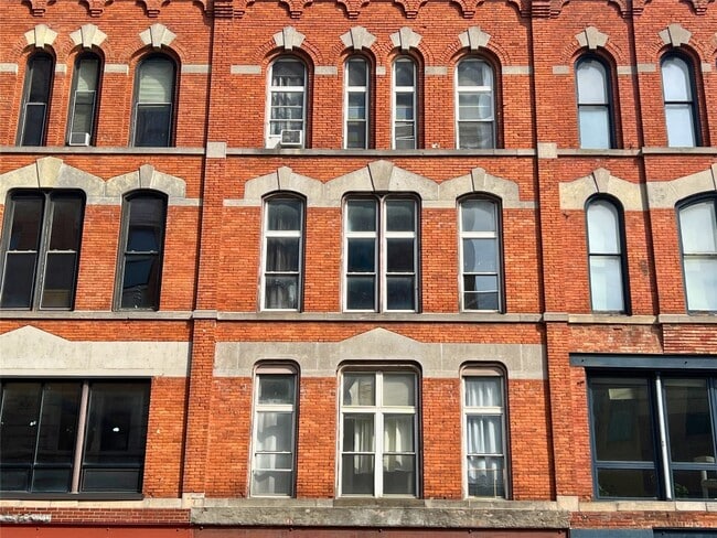 Building Photo - 101 Court St Unit 2
