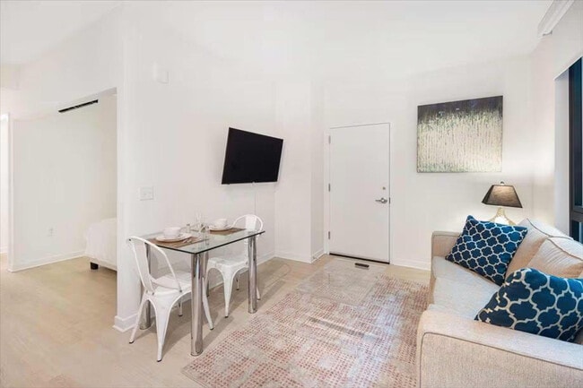 Photo - 315 J St Unit ID1257083P