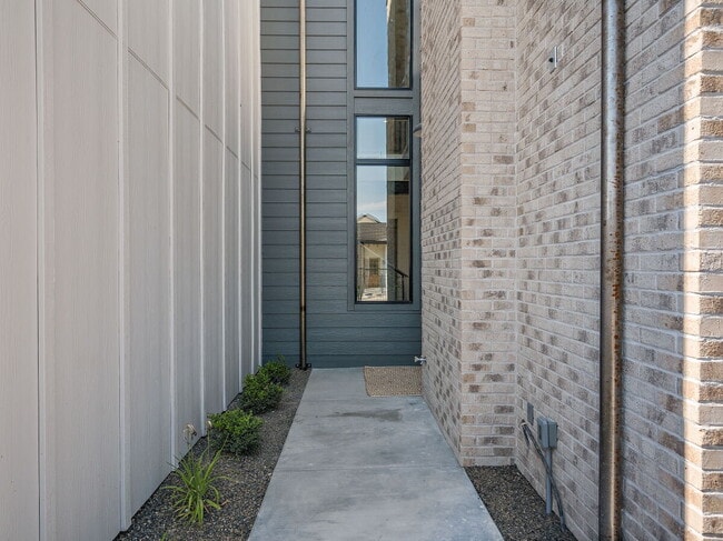 Photo - 2510 W Iron Coop St