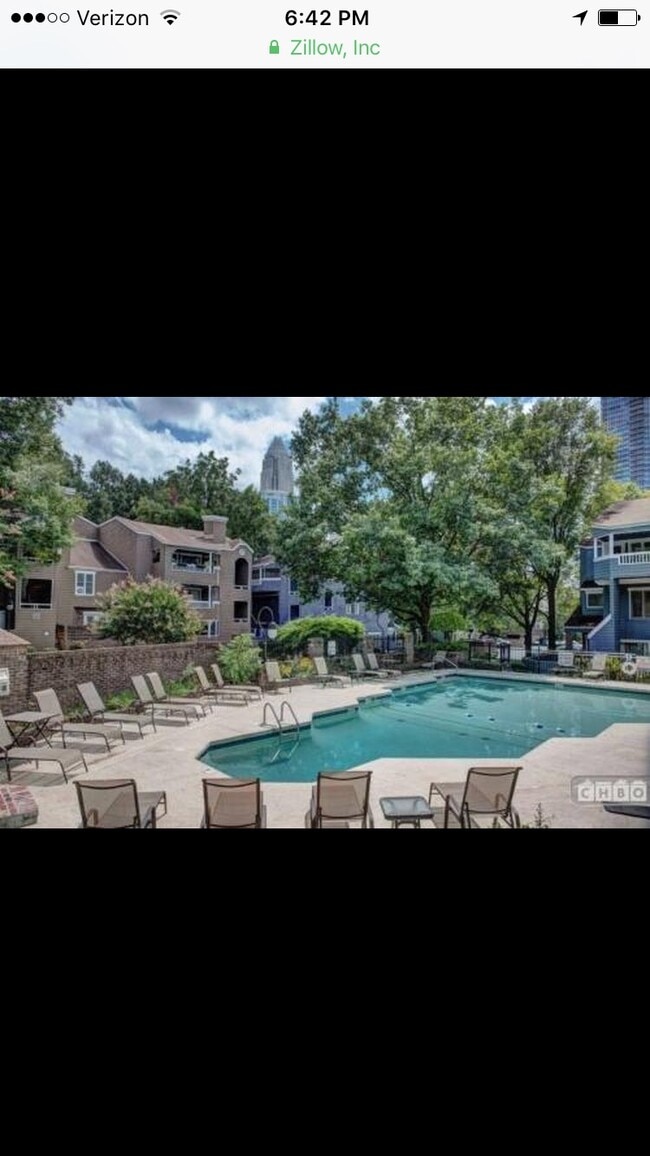 Photo - 417 W 8th St Unidad E