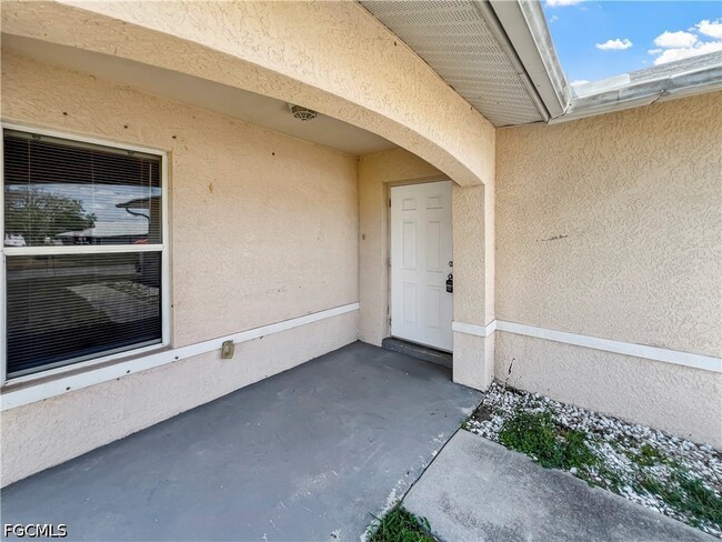 Photo - 2130 NE 8th Pl