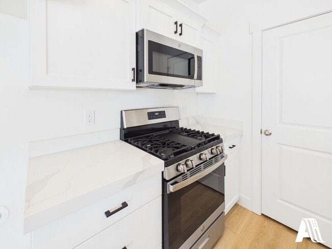 Photo - Brand New 3 Bedroom Townhome for Rent – Salem, Utah