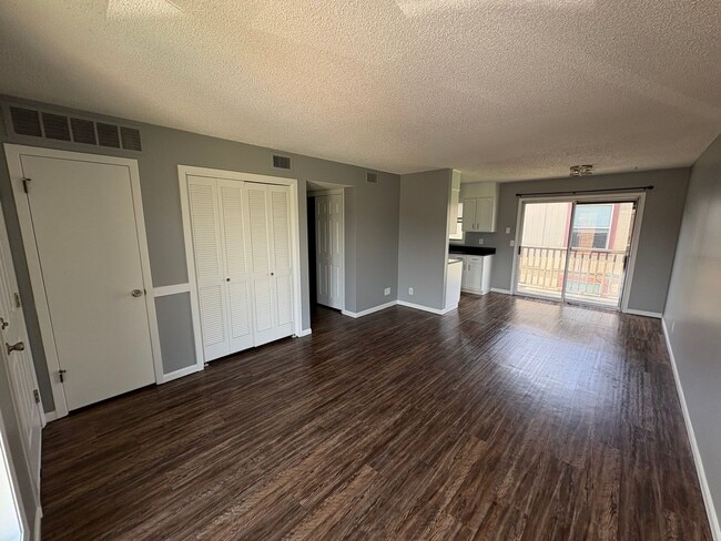 Photo - Par Lane Unit 6724 W Par Ln #4