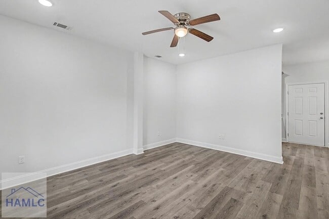 Photo - 205 Bagley Ave