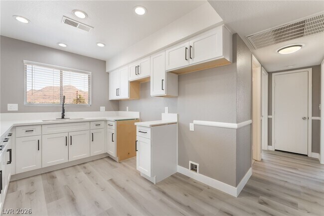 5689 E Lake Mead Blvd Unidad 3