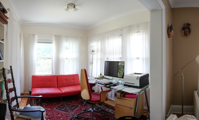 Building Photo - Jager Saratoga Unit Saratoga Low