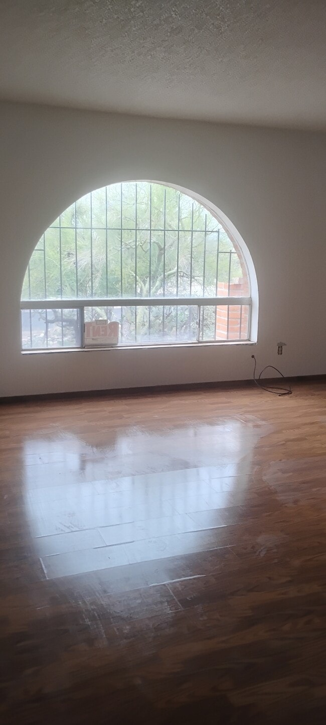 Building Photo - 3535 E Guthrie Mountain Pl