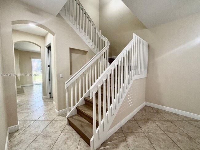 Photo - 6965 Julia Gardens Dr