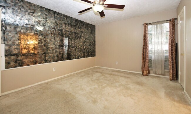 Building Photo - 11918 Kirkway Dr