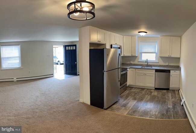 Photo - 235 Roesch Ave