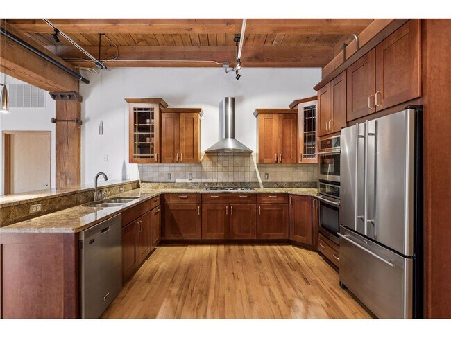 Photo - 607 Washington Ave S Unit 303