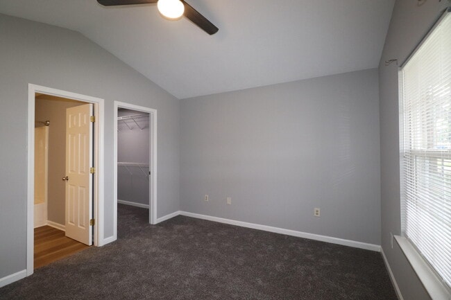 Photo - 125 Christopher Dr