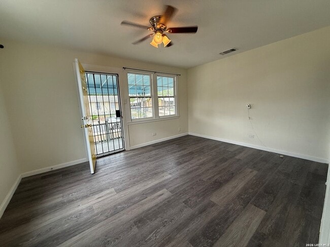 Photo - 3103 Neptune St