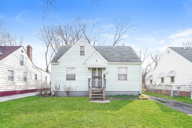 Building Photo - 3989 E 177th St