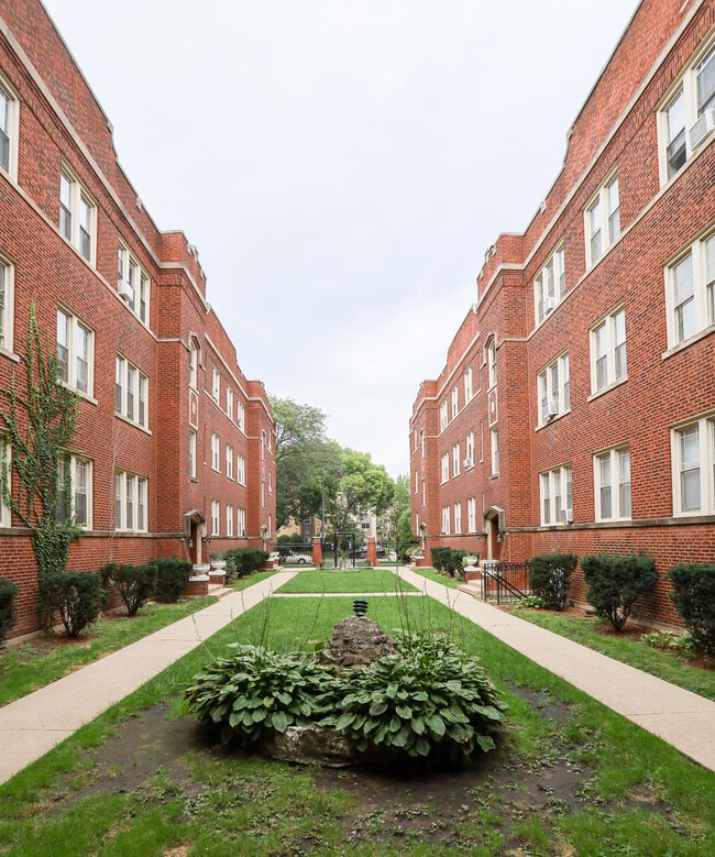 Building Photo - 1335 W Touhy Ave Unit 3N
