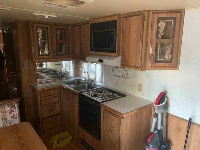 Photo - 6206 Green Acres Ln