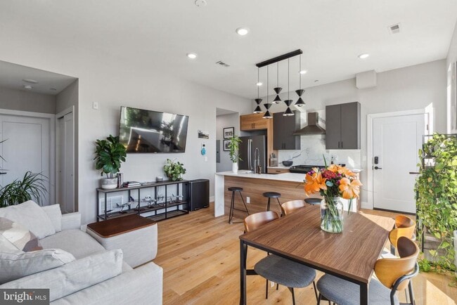 Photo - 1440 N Orkney St Unidad 4