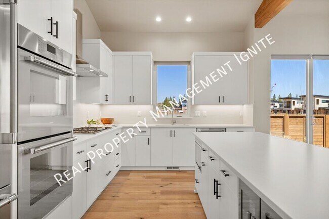 Photo - 3154 NW Strickland Wy House