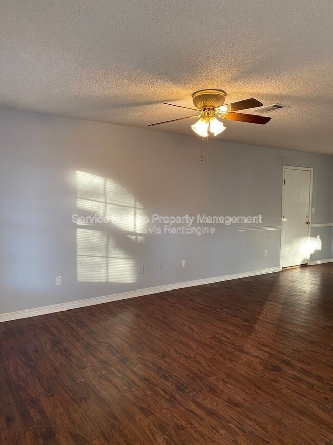 Photo - 5746 Rolling Hills Dr