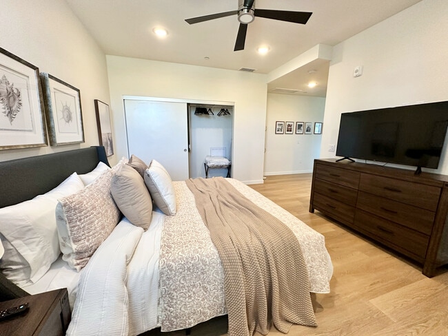 Photo - Nimitz Crossing