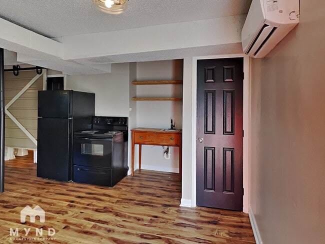 Photo - 1729 Morehead Ave