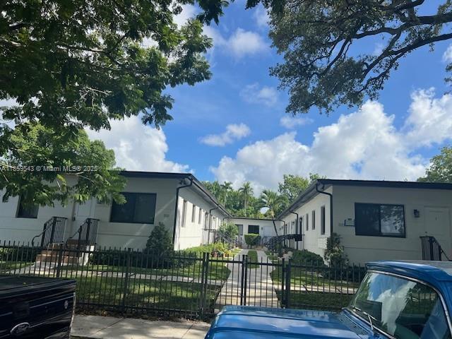 Building Photo - 2121 SW 14th Terrace Unit 13 Rental