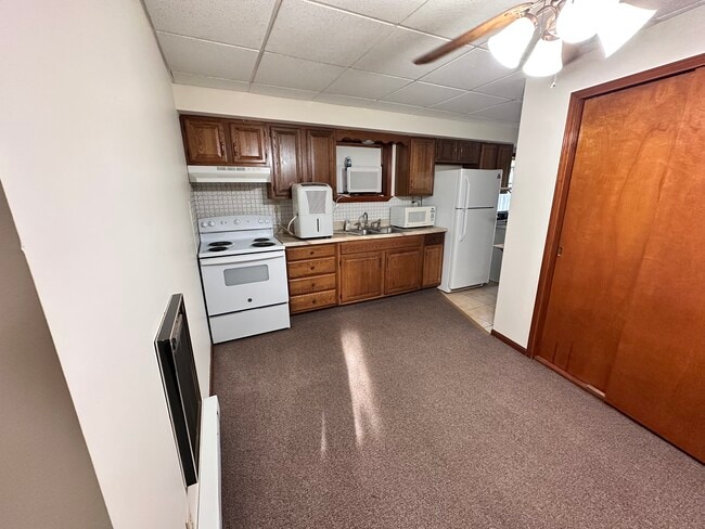 Cocina - 337 W High St Unidad 337.5