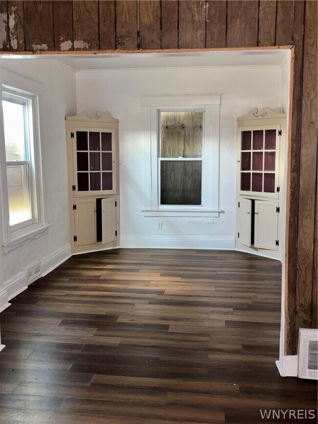 Photo - 1808 Whitney Ave