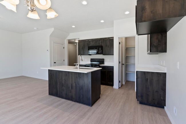 Photo - 4Bed 2.5Bath Townhome in Spanish Fork!